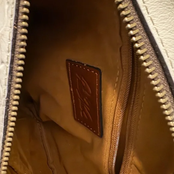 Elegant MW/oT Patricia Nash Cream Leather Crossbody Bag - Picture 5 of 6